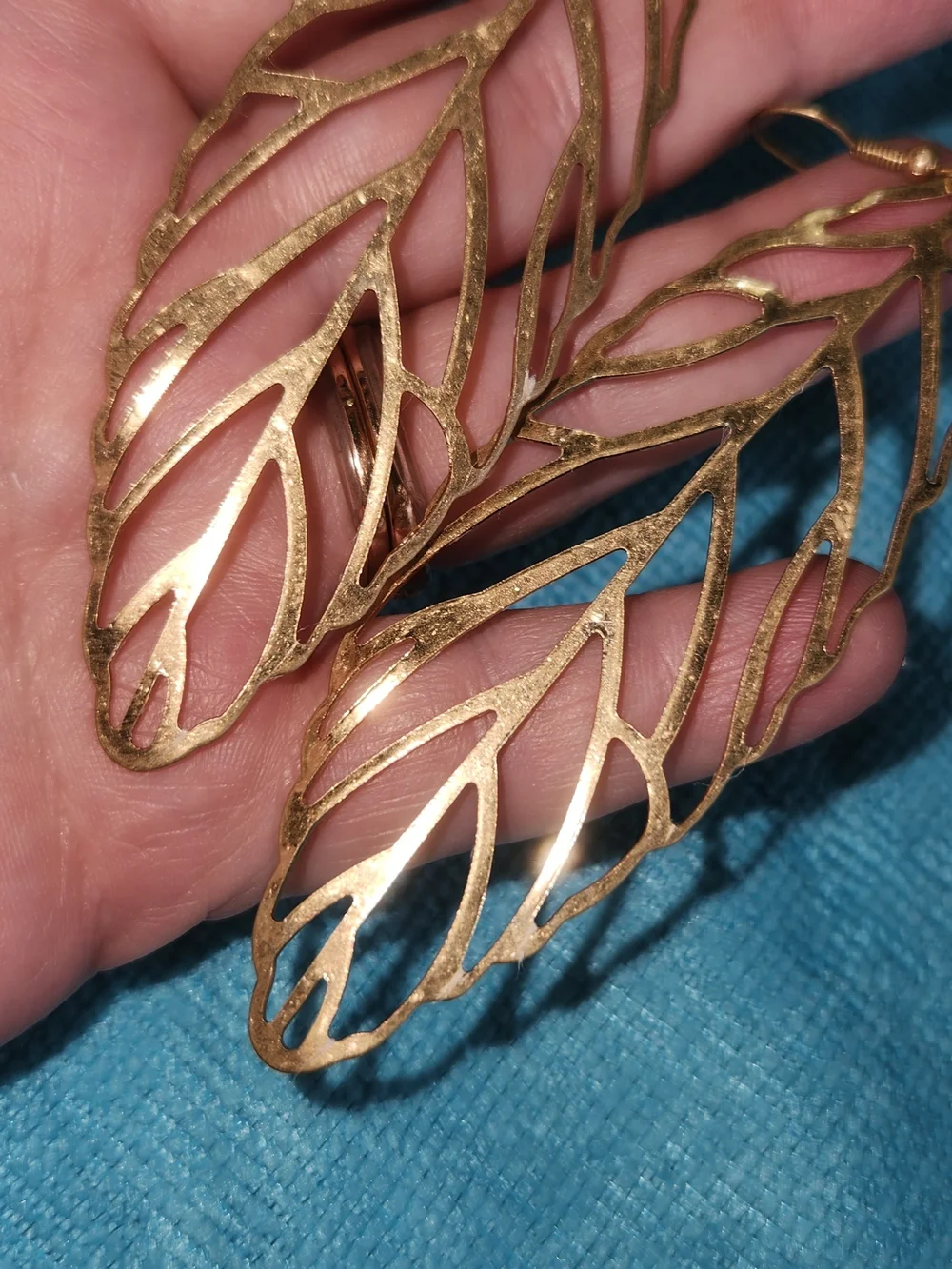 Delicate Cutout Leaf Dangle Earrings — Metallic Bronze